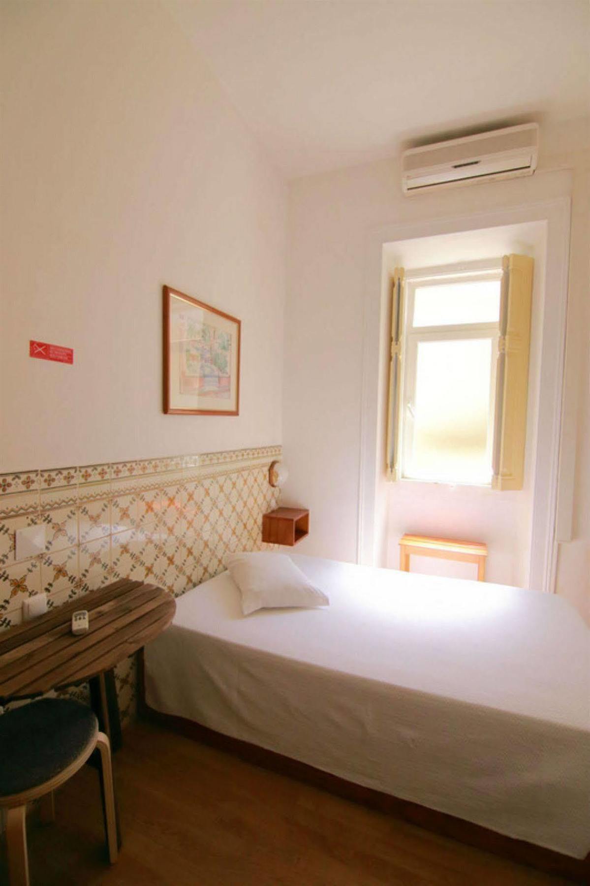 Residencial Mar Dos Acores Hotel Lisbon Exterior photo