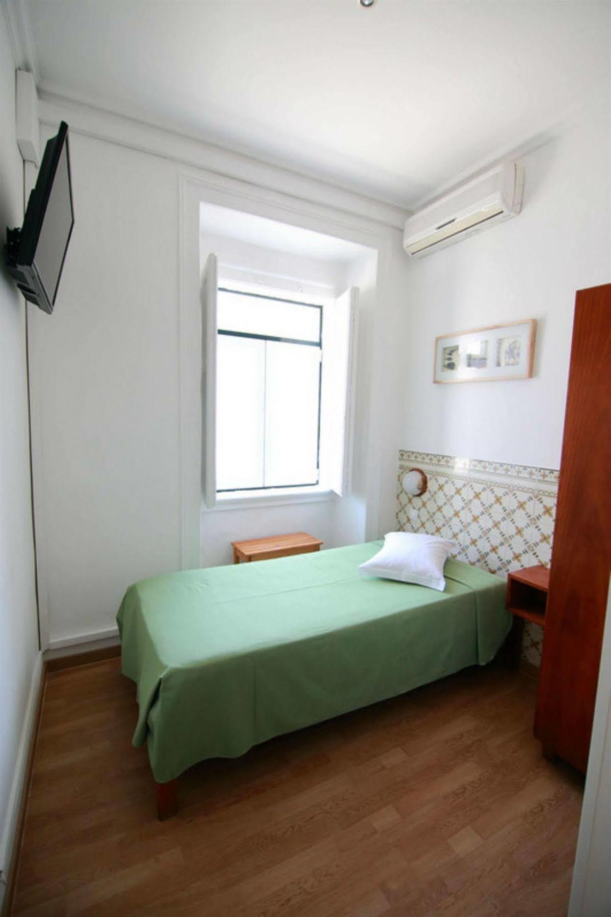 Residencial Mar Dos Acores Hotel Lisbon Exterior photo